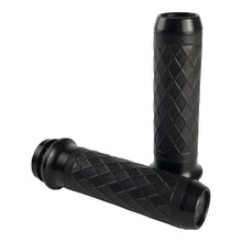 Load image into Gallery viewer, Leather Moto Grips Black/black Diamond