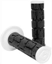 Load image into Gallery viewer, Rogue Motocross Grips Black/white
