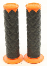 Load image into Gallery viewer, Slim Line Slt Grips Yellow/black 7/8"
