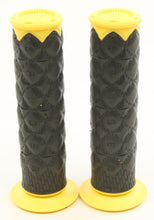 Load image into Gallery viewer, Slim Line Slt Grips Yellow/black 7/8"
